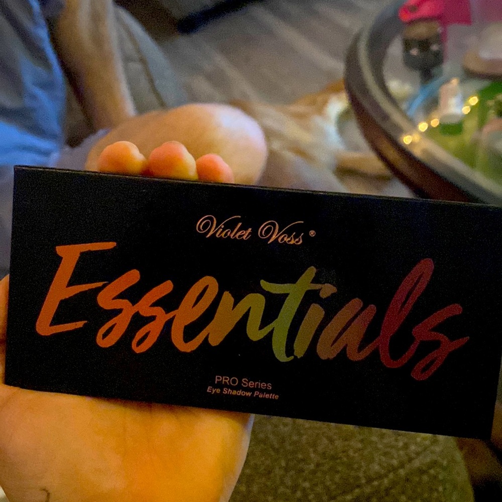 SOLD Violet Voss Essentials Pro Series - BRAND NEW